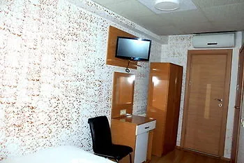 Otel Avcilar Dedem 2 3*